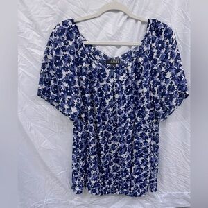 a.n.a Women's Blue Floral Top size 1X